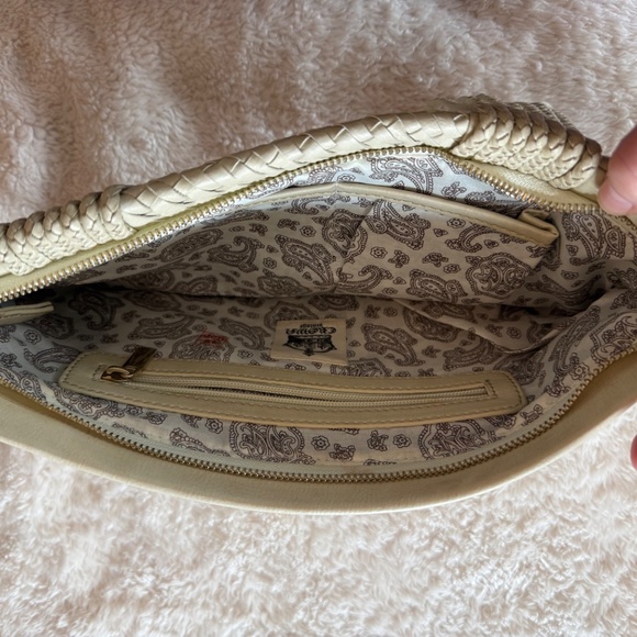 Crown Vintage Cream Leather-Like Clutch with Tassels - Picture 5 of 6